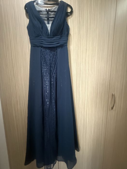 Официална (бална)рокля