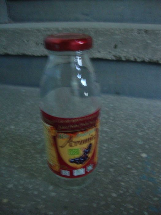 Стъклени бутилки за консервиране на нектари, сиропи