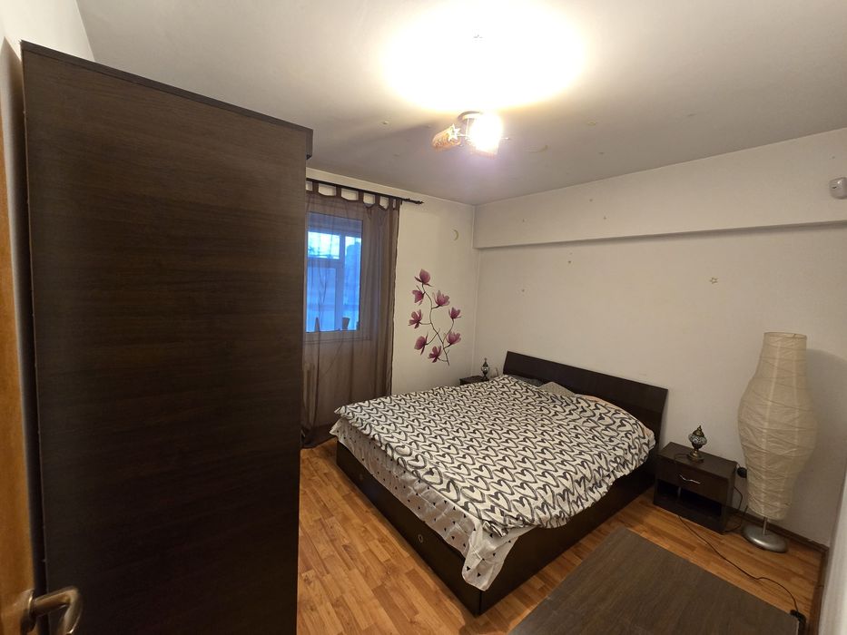 Închiriez apartament 3 camere Sos Giurgiului