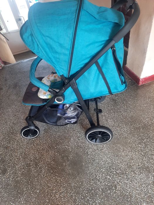 Vand carucior în stare foarte bună!