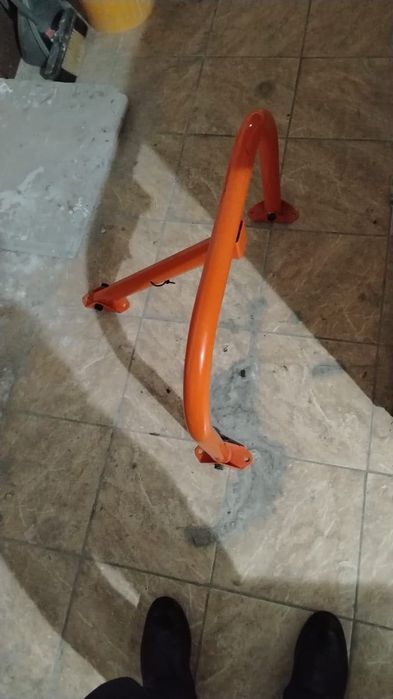 Продам Парковочный барьер