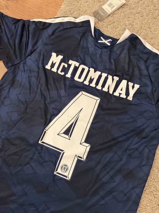 Tricou McTominay
