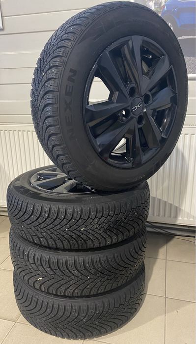 Roti Logan 3 jante otel / capace / anvelope iarna 185-65-15  Nexen
