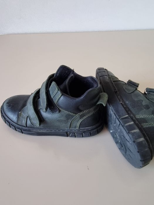 Детские осенние ботинки