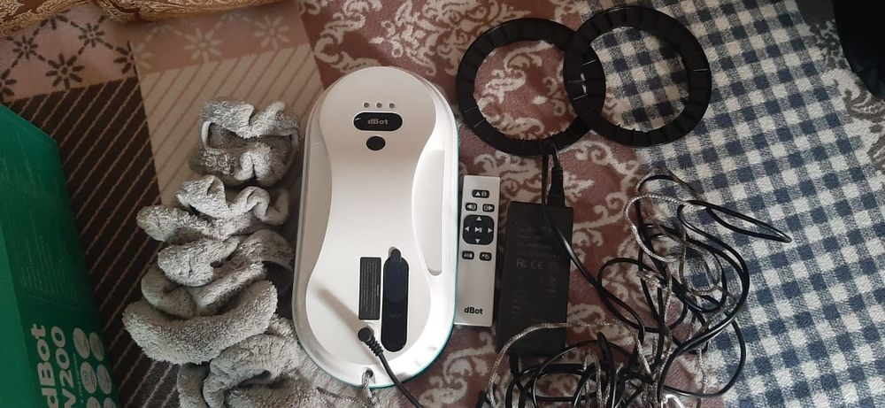 Робот-мойщик окон