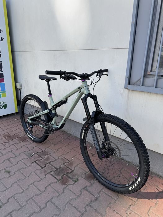 Commencal Meta SX V4 2025 NOU