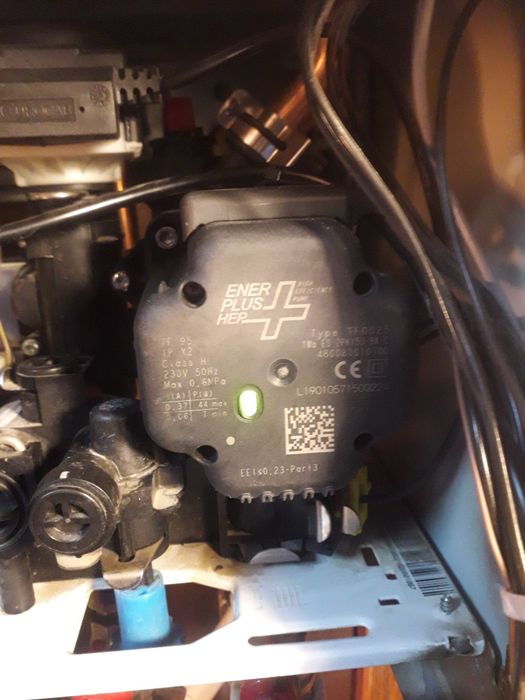 Vindem pompe recirculare WILO,  Ener Plus. Grundfos.