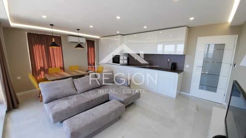 Дава се под наем Двустаен апартамент в Варна, Бриз - 75 кв.м за 750 € - Снимка #1