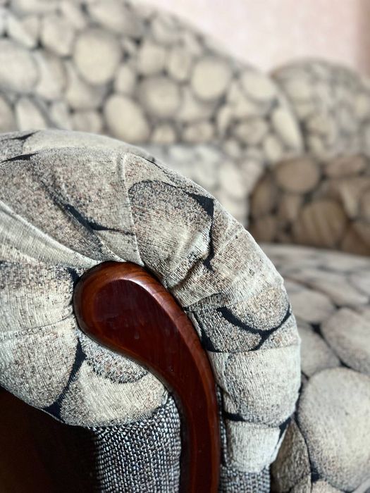 Диван и два кресла