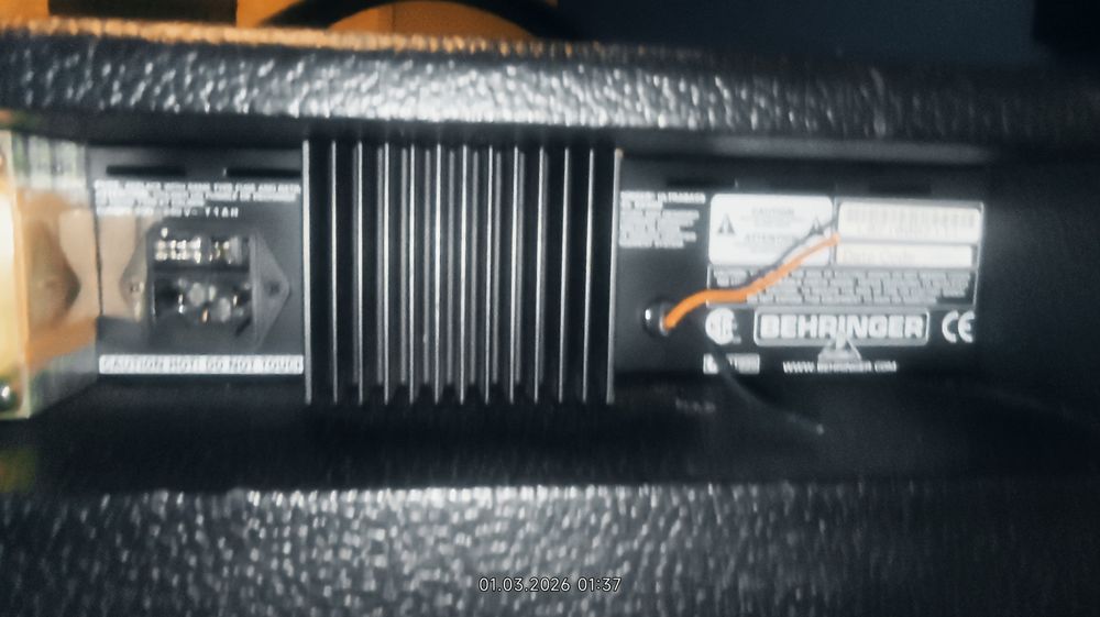 Усилвател 30w Behringer