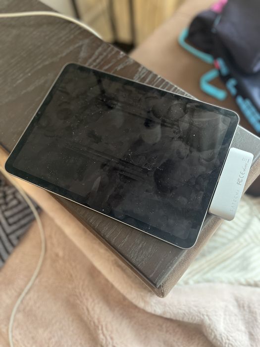 USB C hub за таблет