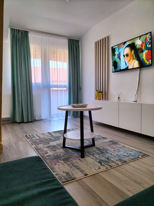 Propietar Inchiriez apartament