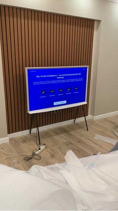 Продам телевизор Samsung Serif 55