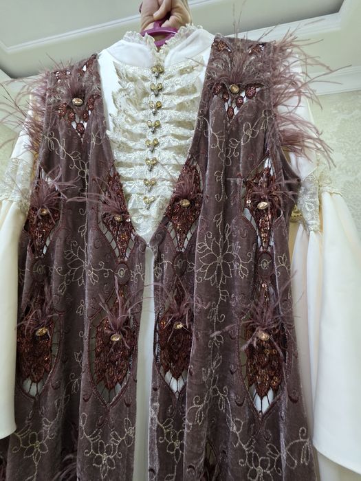 Kelinchaklar uchun libos: 250 000 so’m
