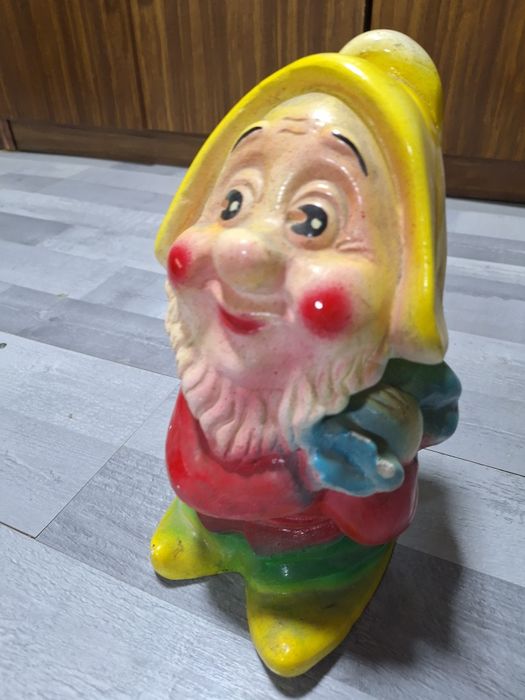 Капелька  предается