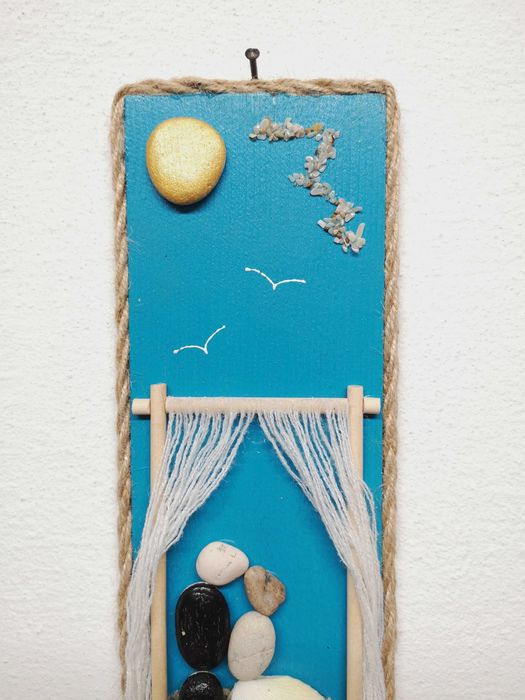 Ръчно изработен сватбен подарък от пясък, камъчета и раковини