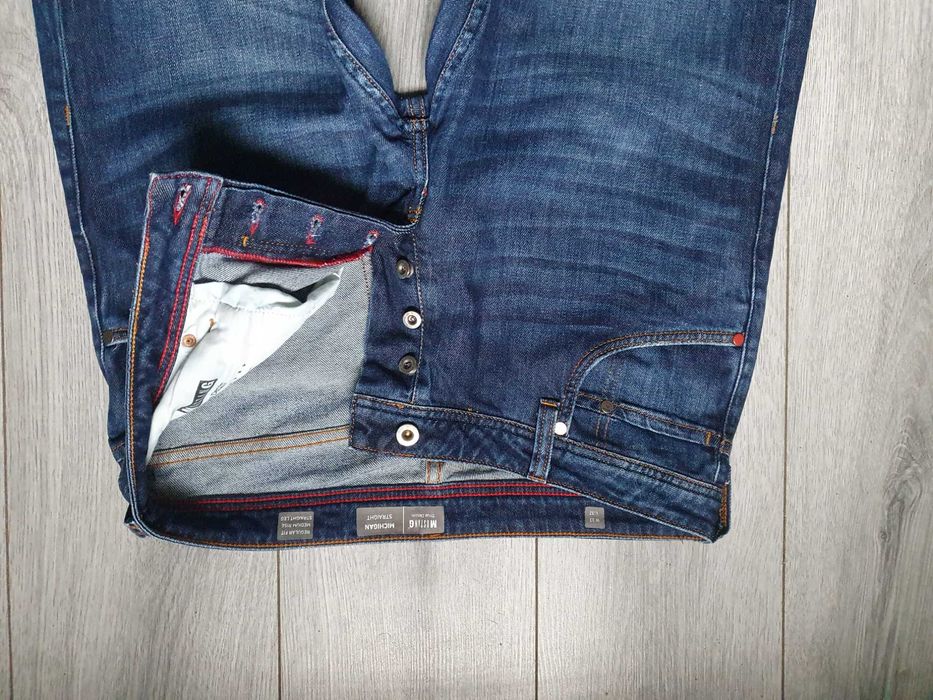 Blugi MUSTANG "Michigan" Straight - Marime W33 L32 (Talie 88 cm)