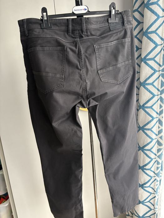 Pantaloni drepti, barbati
