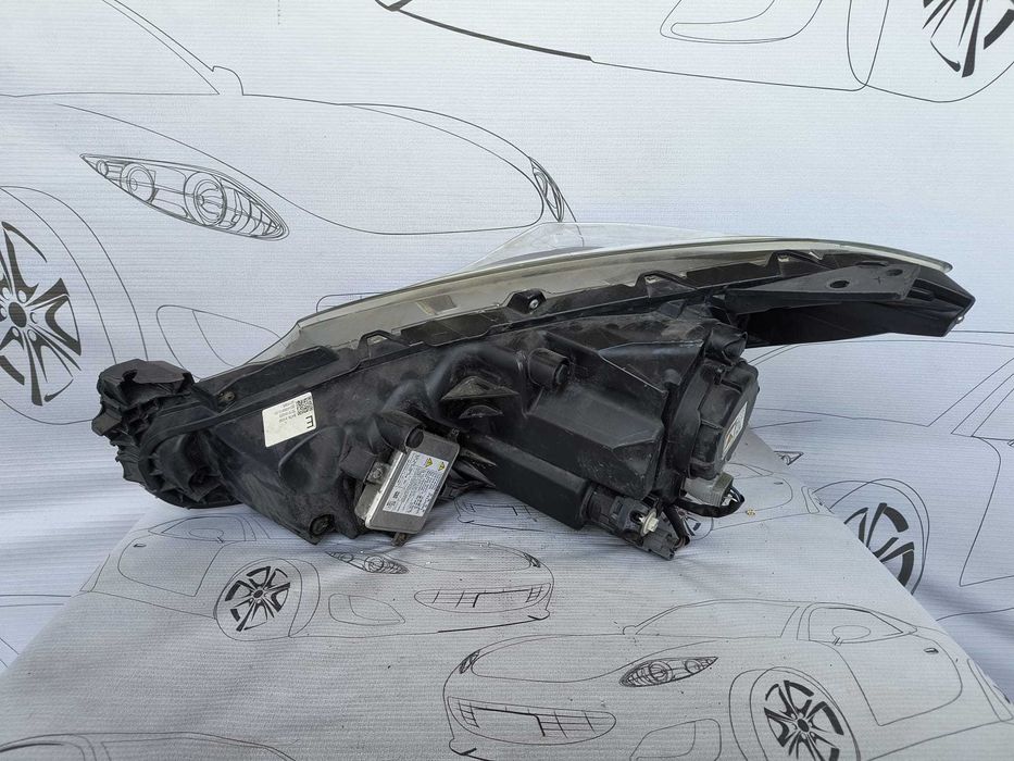 Far Dreapta Uk Xenon Bi-Xenon Mazda 3 2014 / 2013-2016 Cod OEM BHT651030 (1E1)