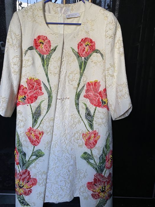 Нарядная платье с накидкой