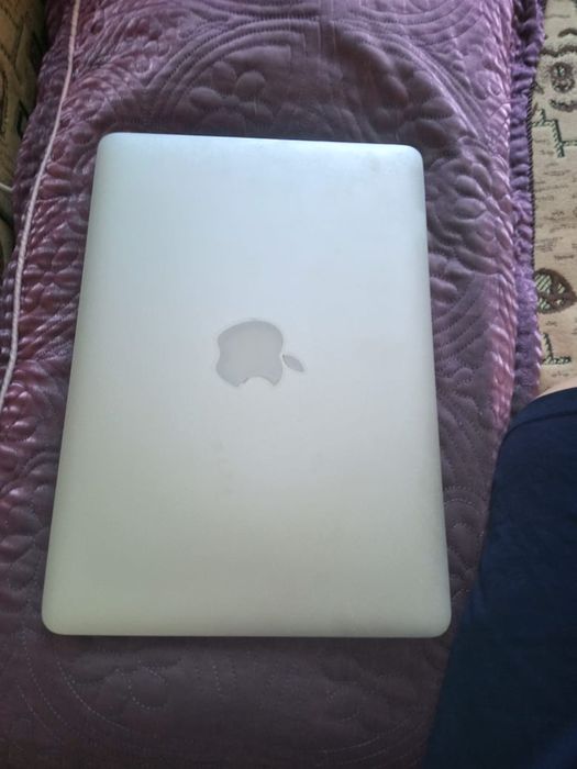 Продам MacBook Air