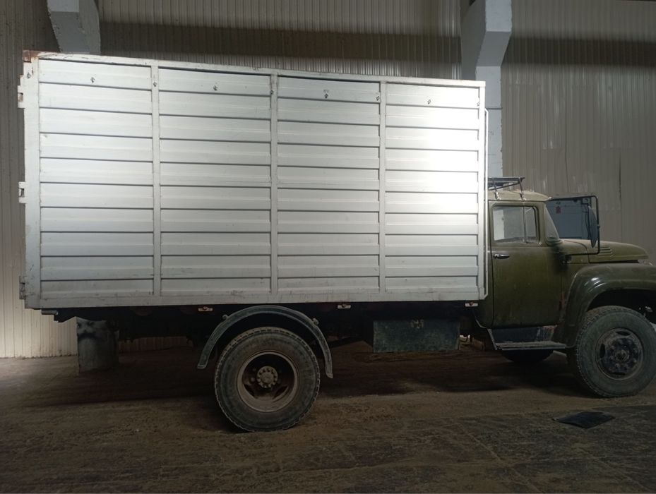 Zil 130  kuzuf isuzi qilingan