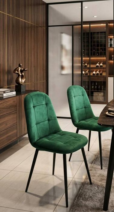 Обеденный стол и стулья