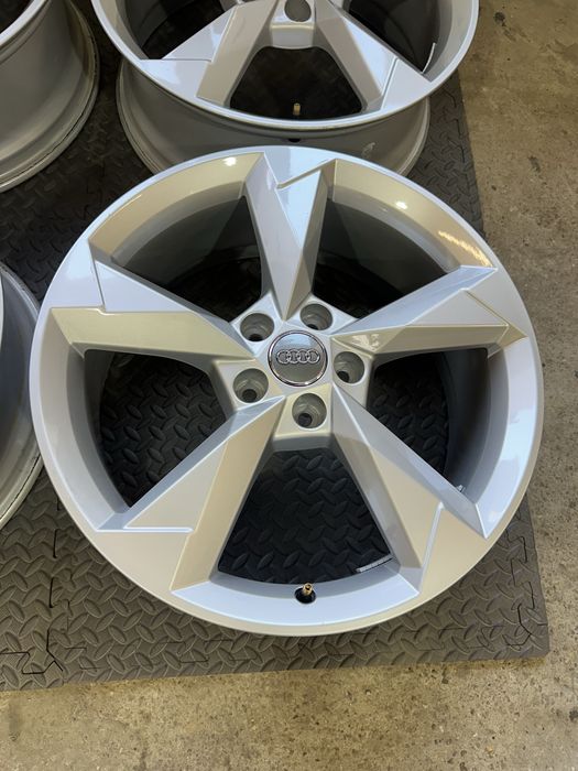 19 цола 5х112 - Audi - A3-A4-Q2-Q3- (VW-Skoda)