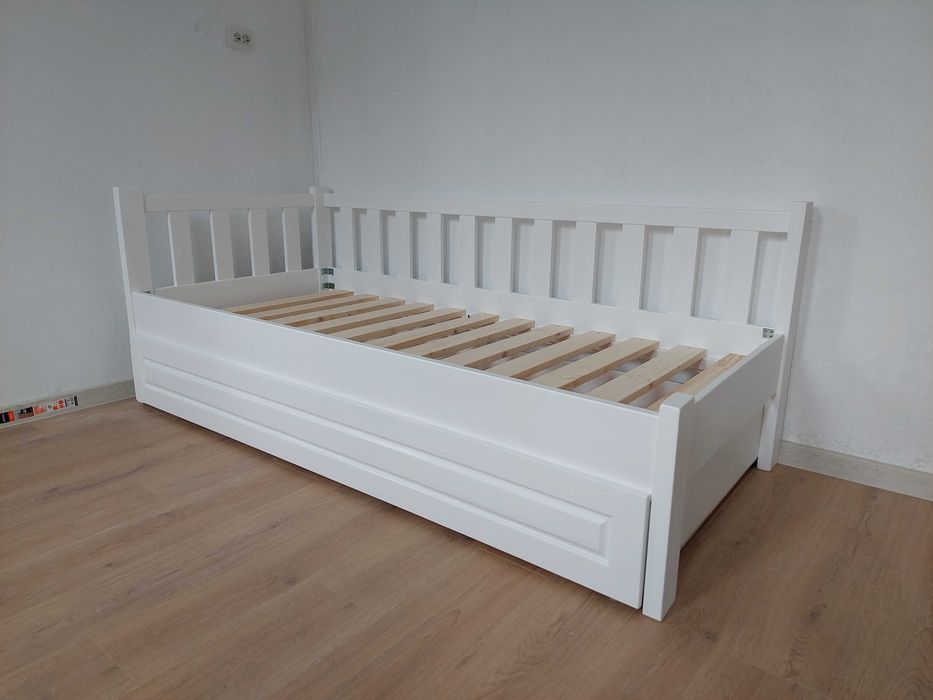 TRANSPORT GRATUIT.Pat single din lemn masiv.Cod 120