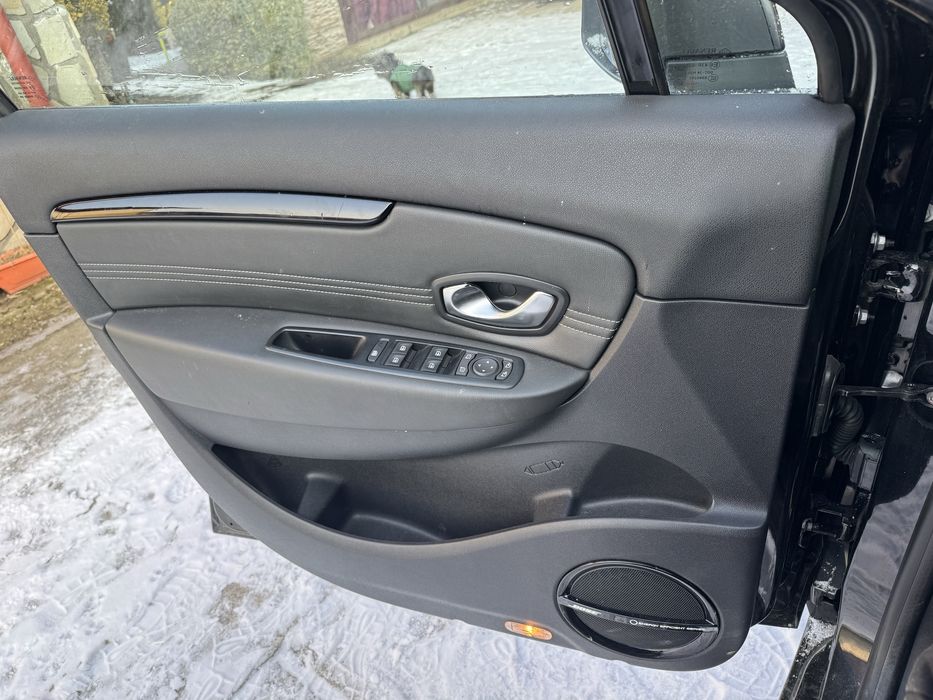 Renault scenic 2011 1.9 bose edition