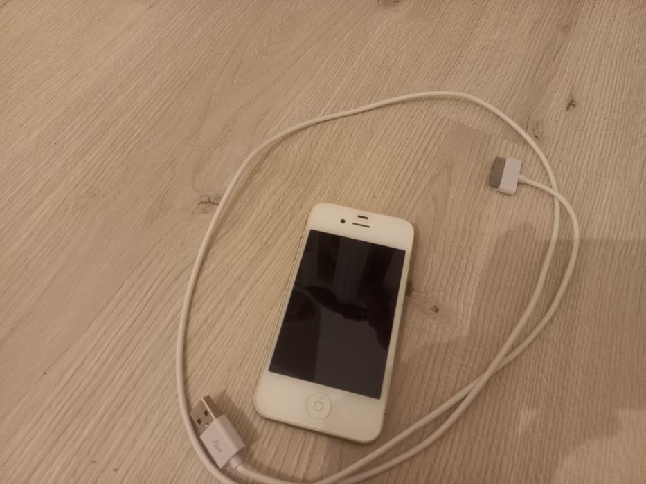 Айфон 4с легенда