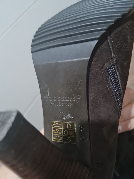 Новые натуральные сапоги