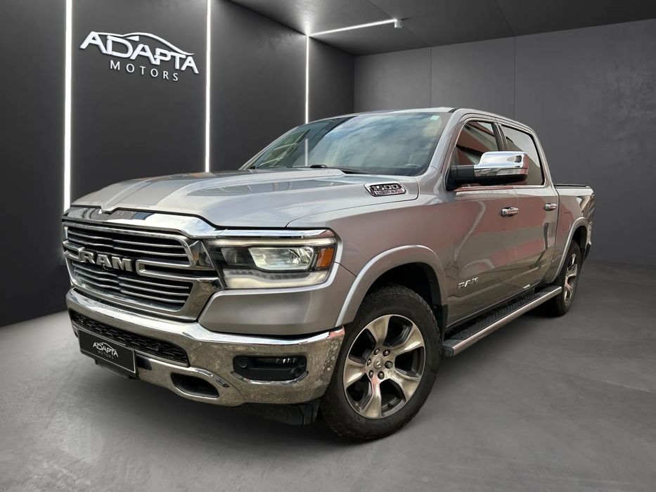 Dodge RAM RAM 1500 Laramie Crew Cab 4x4, anul 2019 | 5.7V8