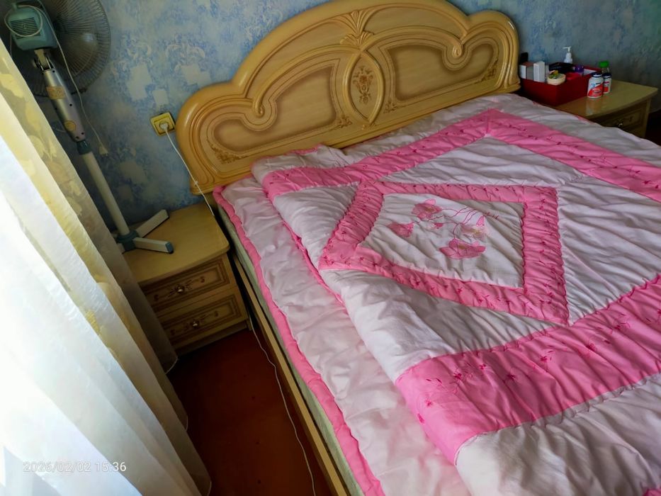 Срочно продам спальный гарнитур