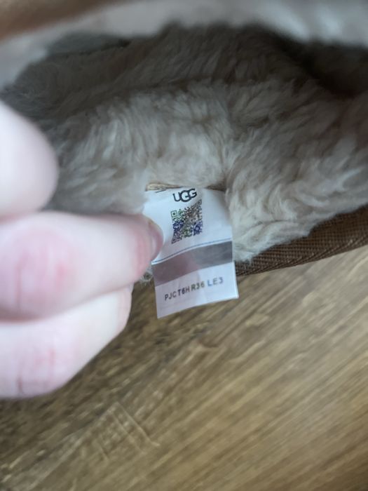 Ugg platform mini 36