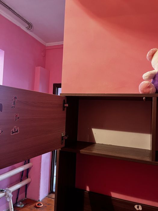 Стол для работы и учёбы, компактный