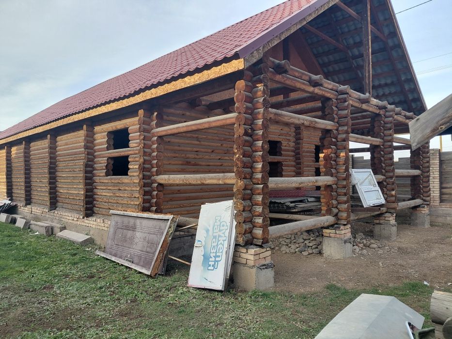 Продаётся крупный сруб — более 350 м²
