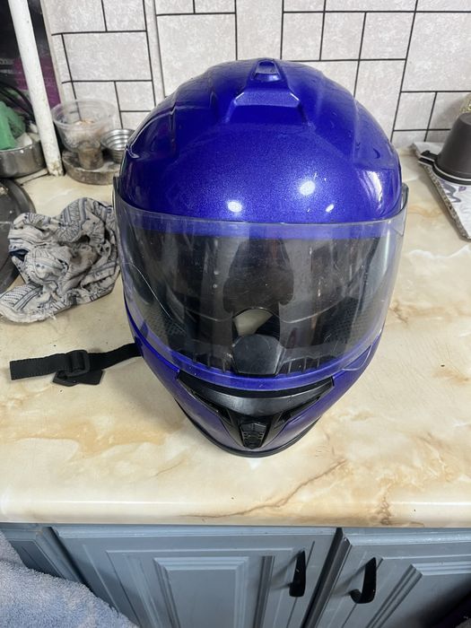 Прода мотошлем Продам