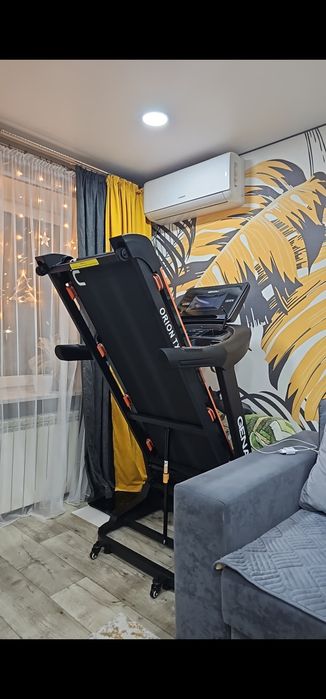 Продам беговую дорожку