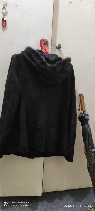 Дублёнка с капюшоном