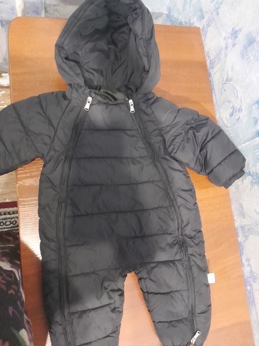 Продам детские комбинезоны