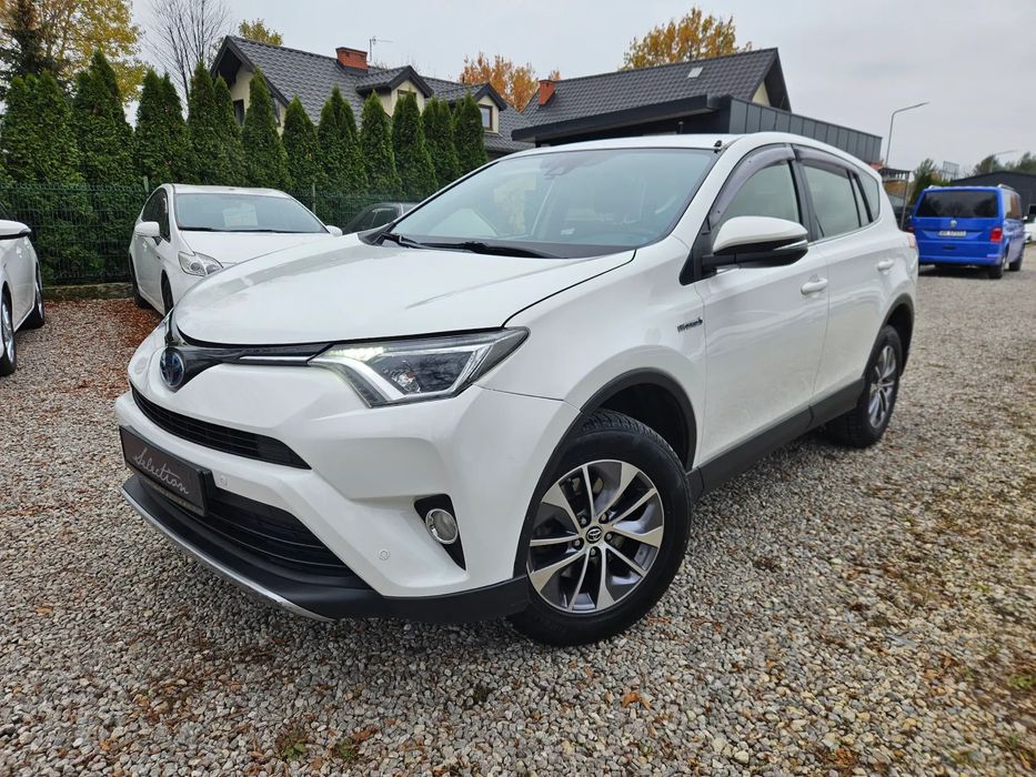 Toyota Rav4 2.0d на части