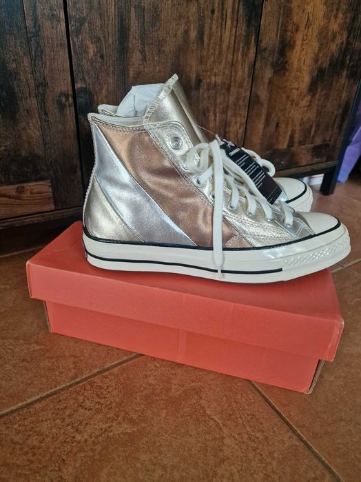 ексклузивни кожени маратонки Converse, 41 размер,26 см,нови с етикети.