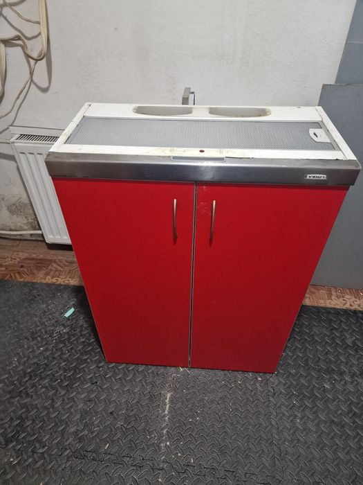 Кухненски шкаф с аспиратор