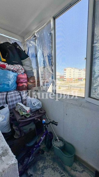 Продам 2 ком кв в 8 мкрн Алишер Империя