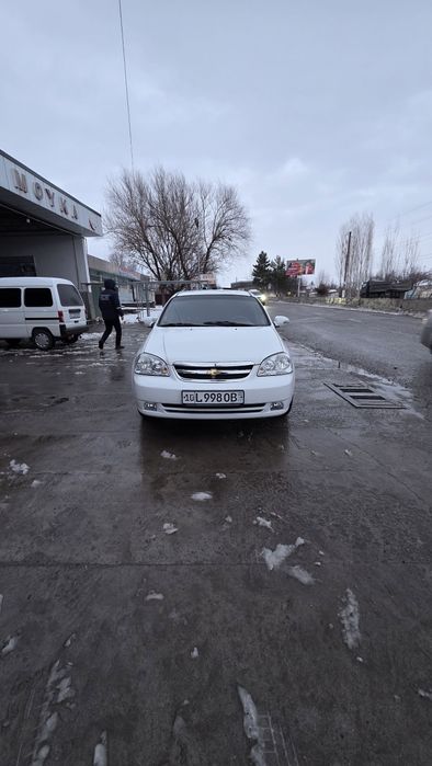 Lacetti 2011 metan bor srochna sotiladi