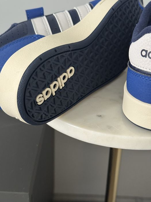 Маратонки Adidas