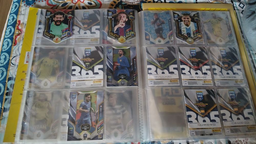 Abtibilduri abtibilde stikere cartonase Adrenalyn XL 365 Panini  fotbalisti 2026