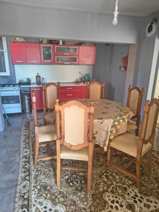 0888909923Продавам двуетажна къща в с.Горник на 3км от Червен бряг на тихо и спокойно място