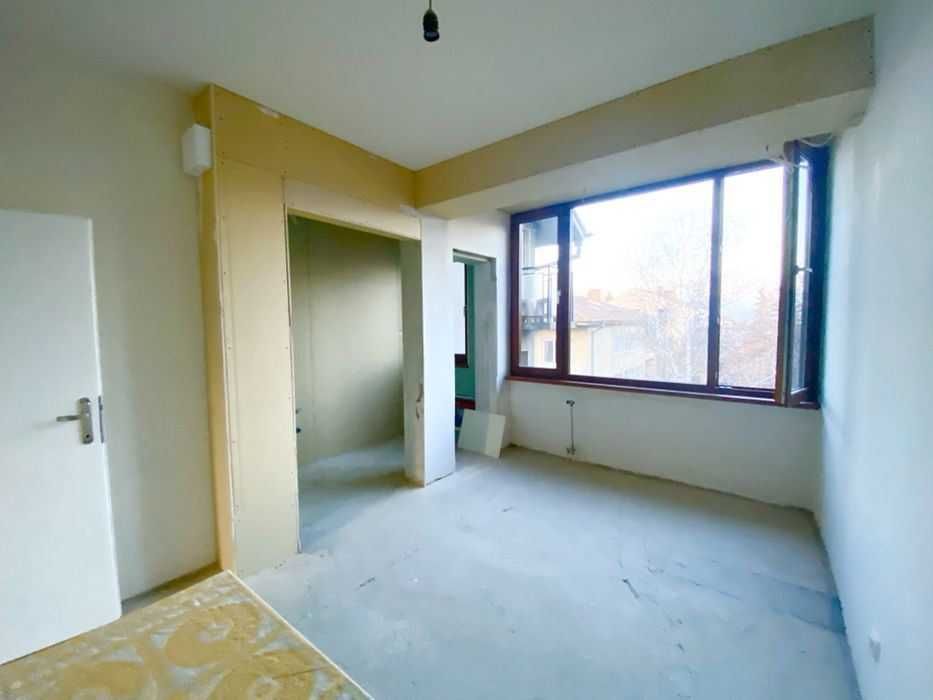 Продава се Тристаен апартамент в София, Изток - 180 кв.м за 1278 €/кв.м - Снимка #16